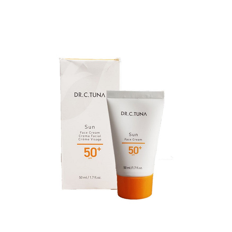 ضد آفتاب فارماسی spf50
